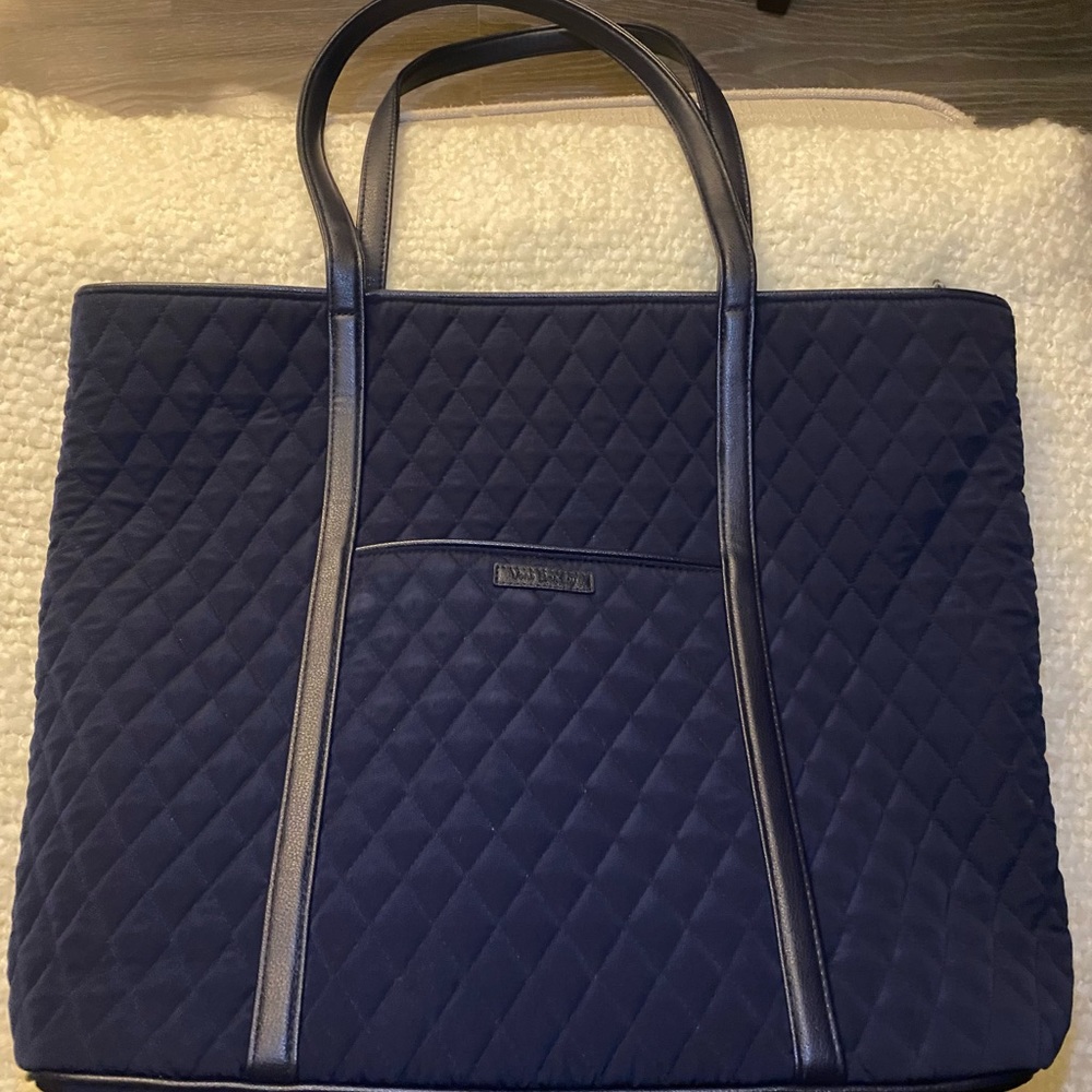 NWT Vera Bradley Trimmed Tote- “Vera tote bag”